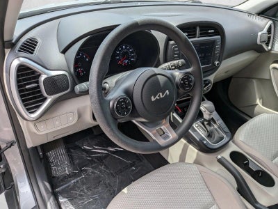 2022 Kia Soul LX IVT