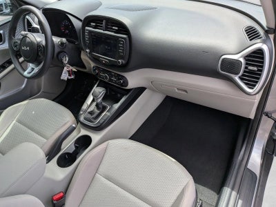 2022 Kia Soul LX IVT