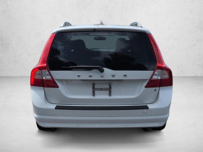 2010 Volvo V70 4dr Wgn R-Design w/Moonroof