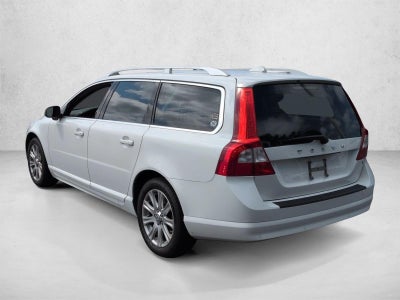 2010 Volvo V70 4dr Wgn R-Design w/Moonroof