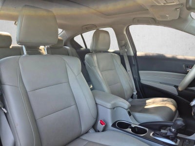 2017 Acura ILX Sedan w/Premium Pkg