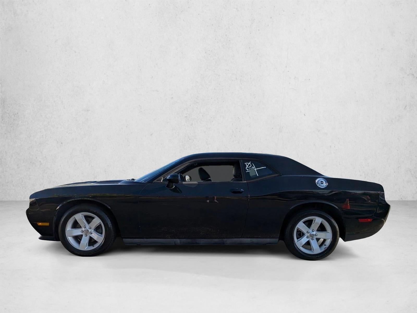 2013 Dodge Challenger 2dr Cpe SXT Plus