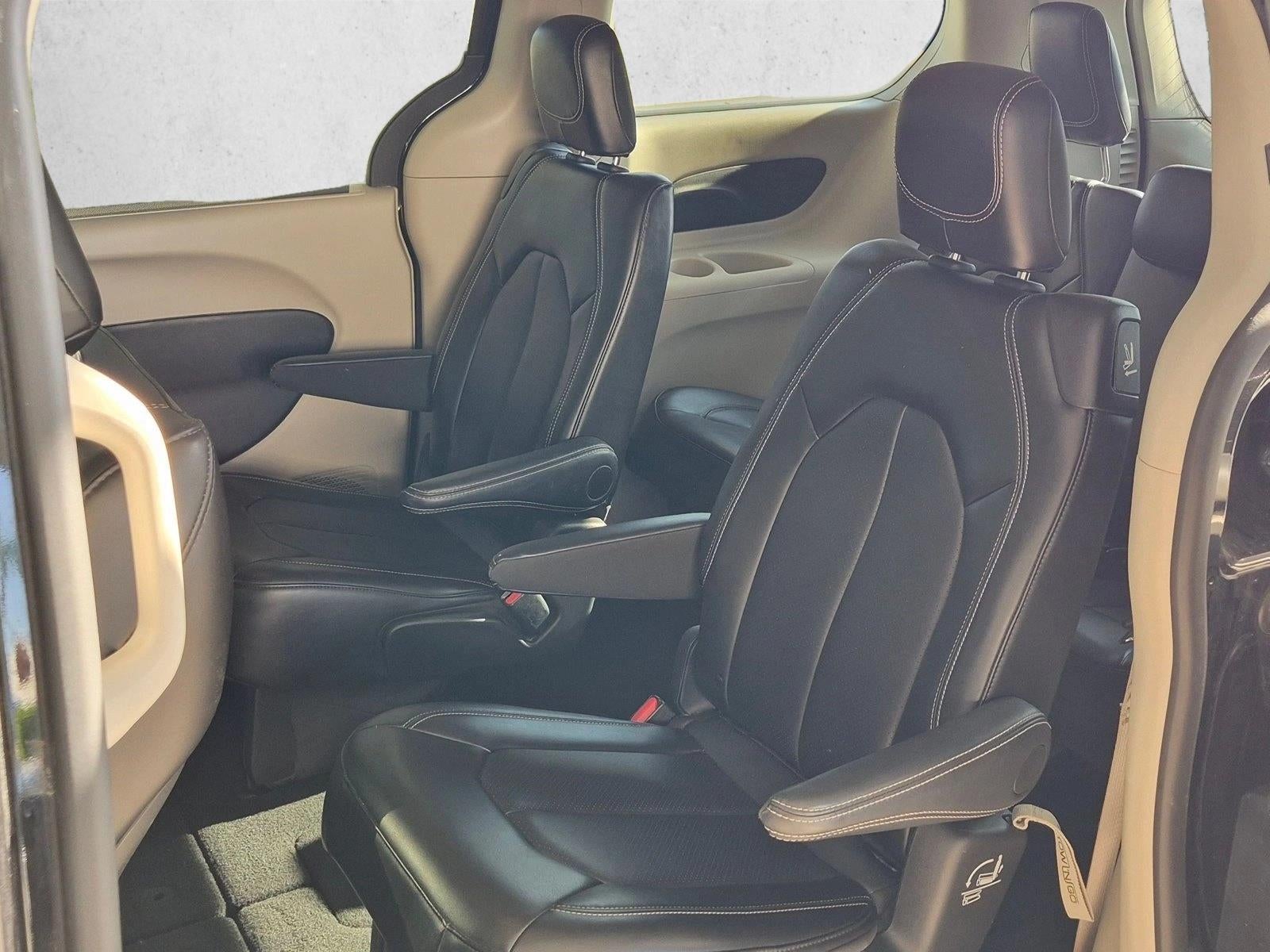 2024 Chrysler Pacifica Touring L FWD