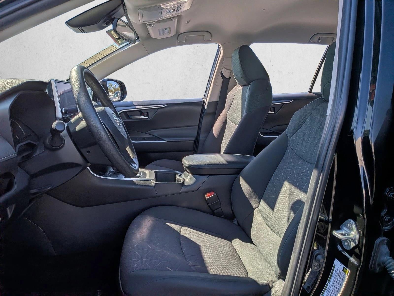 2023 Toyota RAV4 XLE FWD (GS)