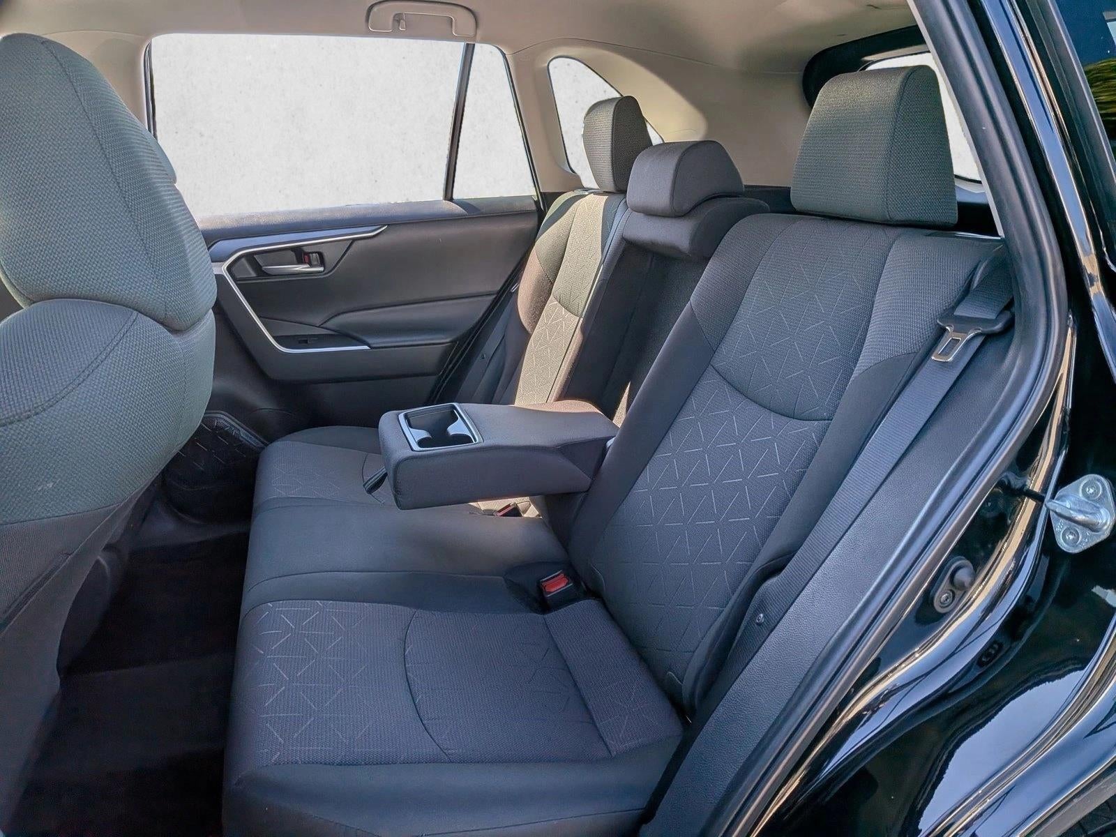 2023 Toyota RAV4 XLE FWD (GS)