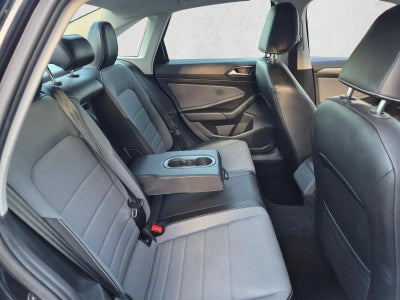 2025 Volkswagen Jetta SE Auto