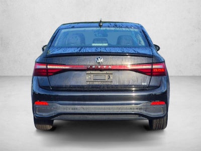 2025 Volkswagen Jetta SE Auto