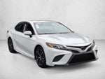 2020 Toyota Camry SE Auto (SE)