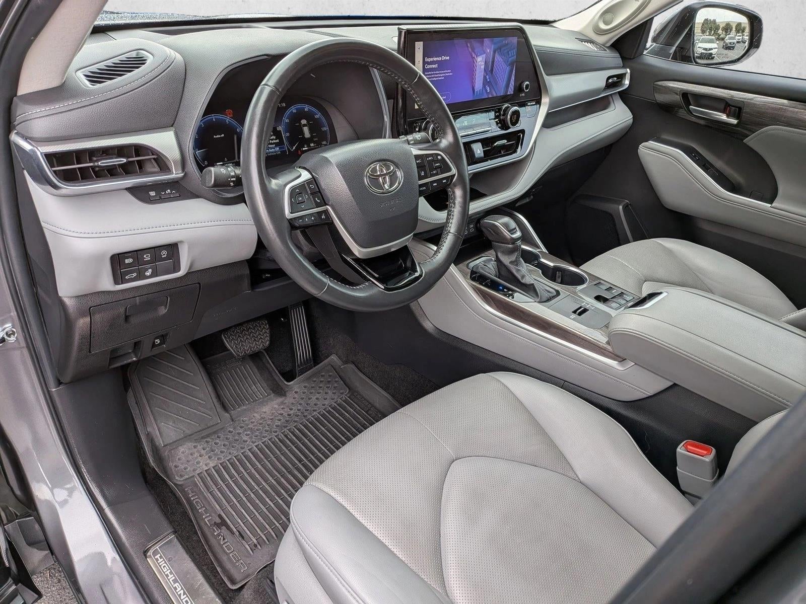 2024 Toyota Highlander Platinum FWD (Natl)