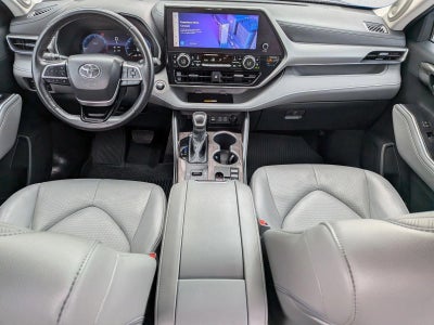 2024 Toyota Highlander Platinum FWD (Natl)