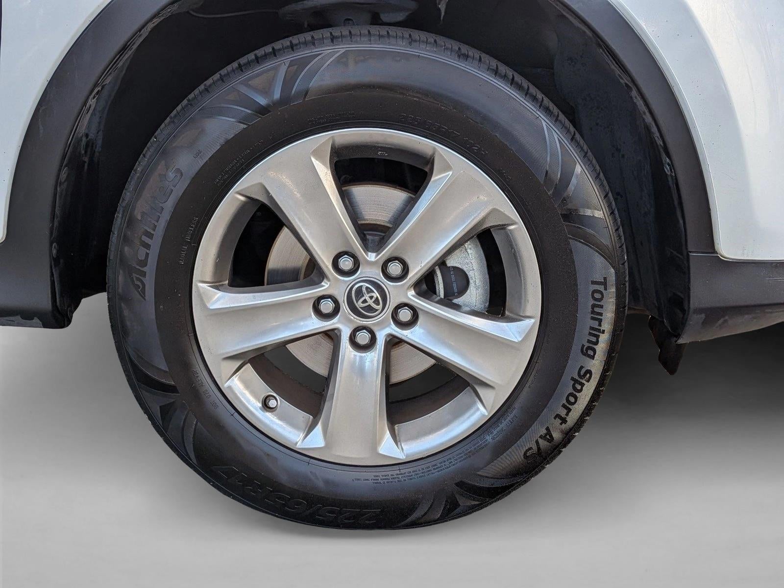 2015 Toyota RAV4 FWD 4dr XLE (GS)