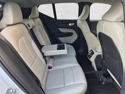 2026 Volvo XC40 B5 AWD Ultra