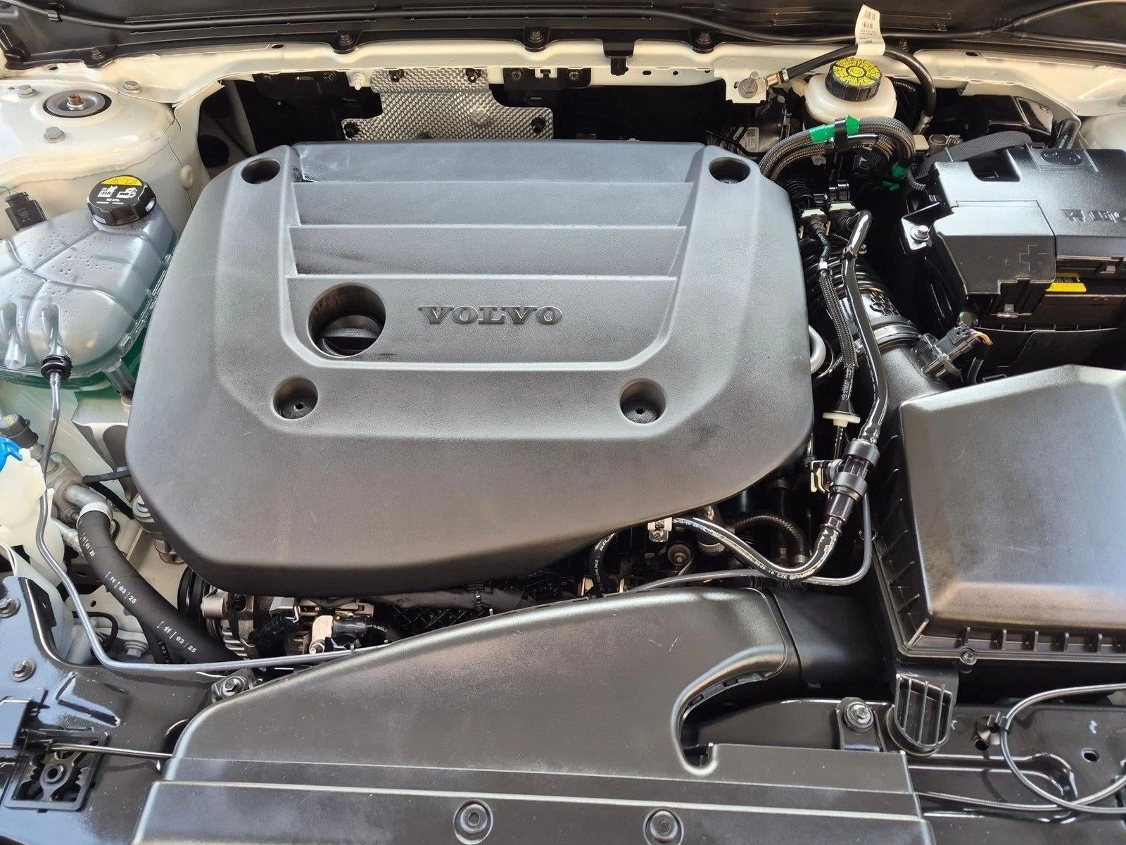 2026 Volvo XC40 B5 AWD Ultra