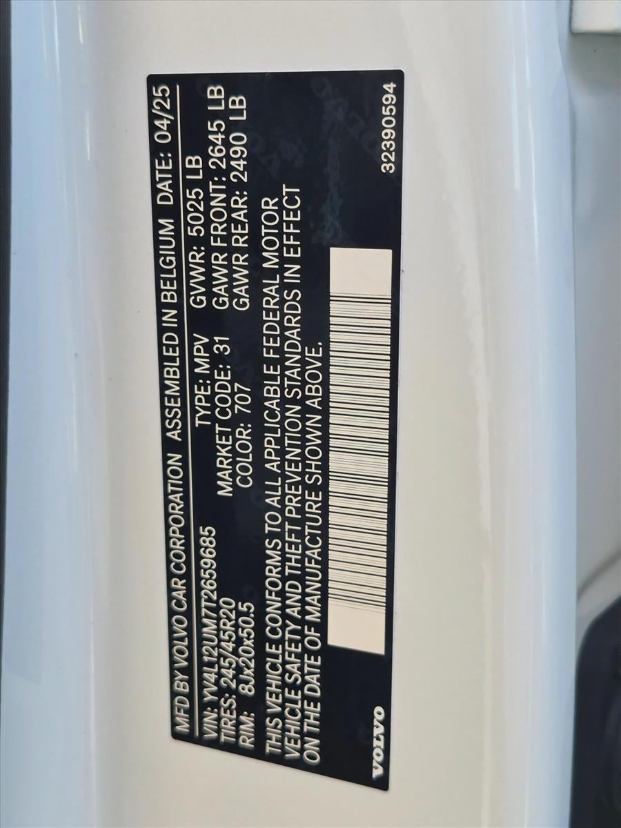 2026 Volvo XC40 B5 AWD Ultra