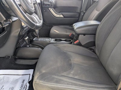 2014 Jeep Wrangler Unlimited 4WD 4dr Sahara