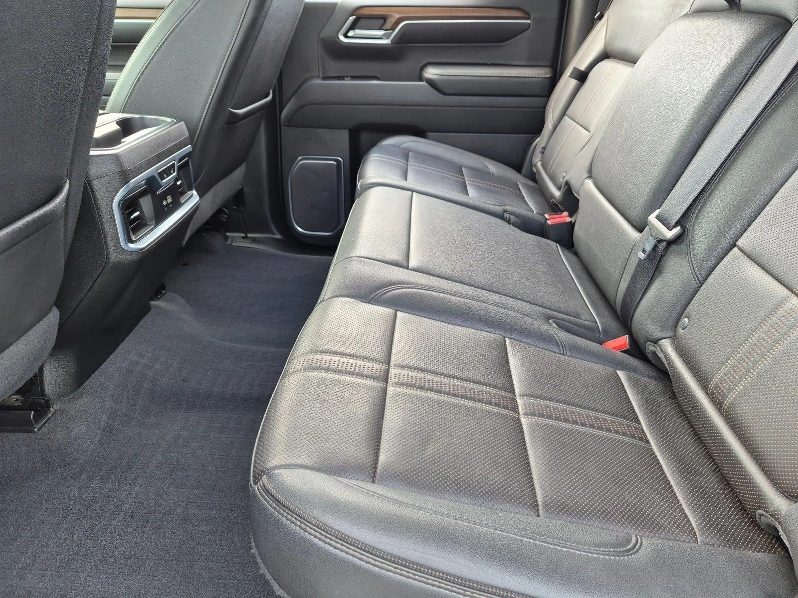 2022 Chevrolet Silverado 1500 Crew Cab Short Box 4-Wheel Drive High Country