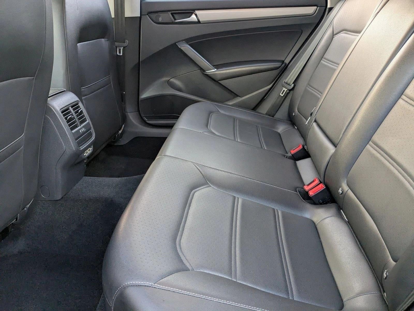 2020 Volkswagen Passat 2.0T SE Auto