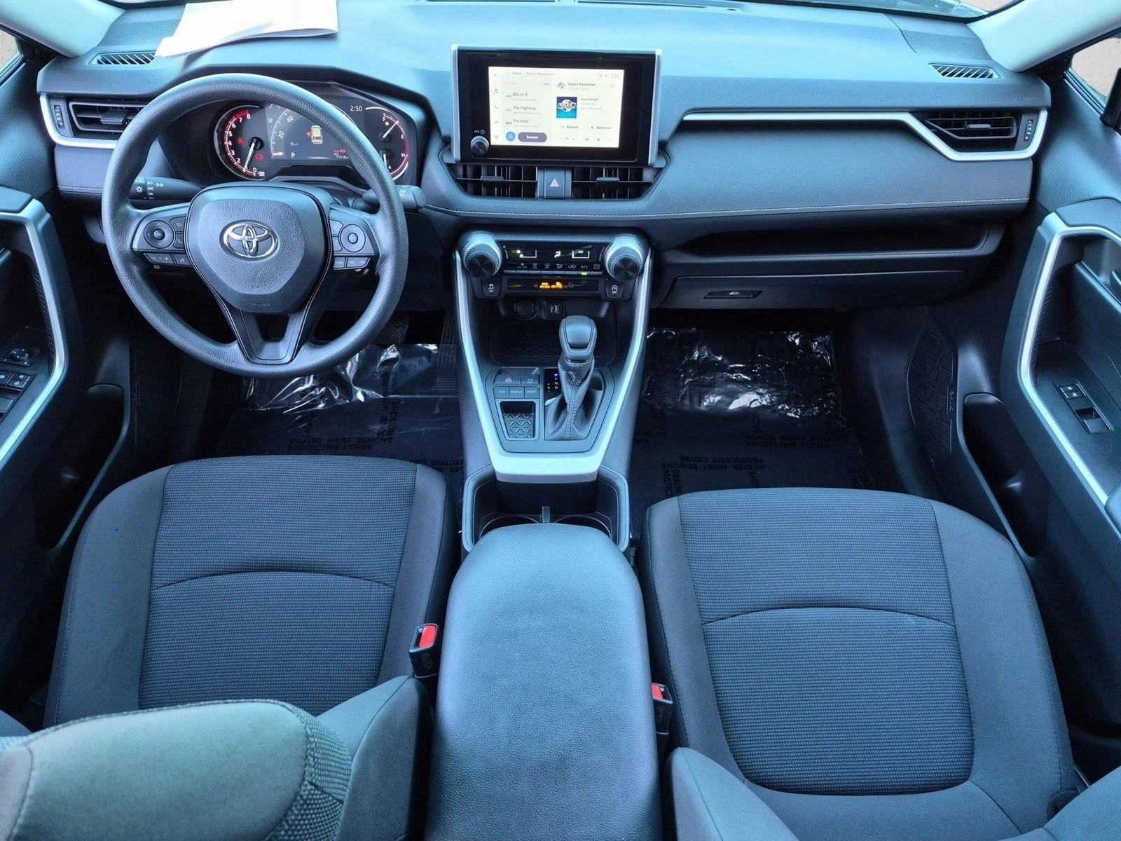 2025 Toyota RAV4 LE FWD (GS)