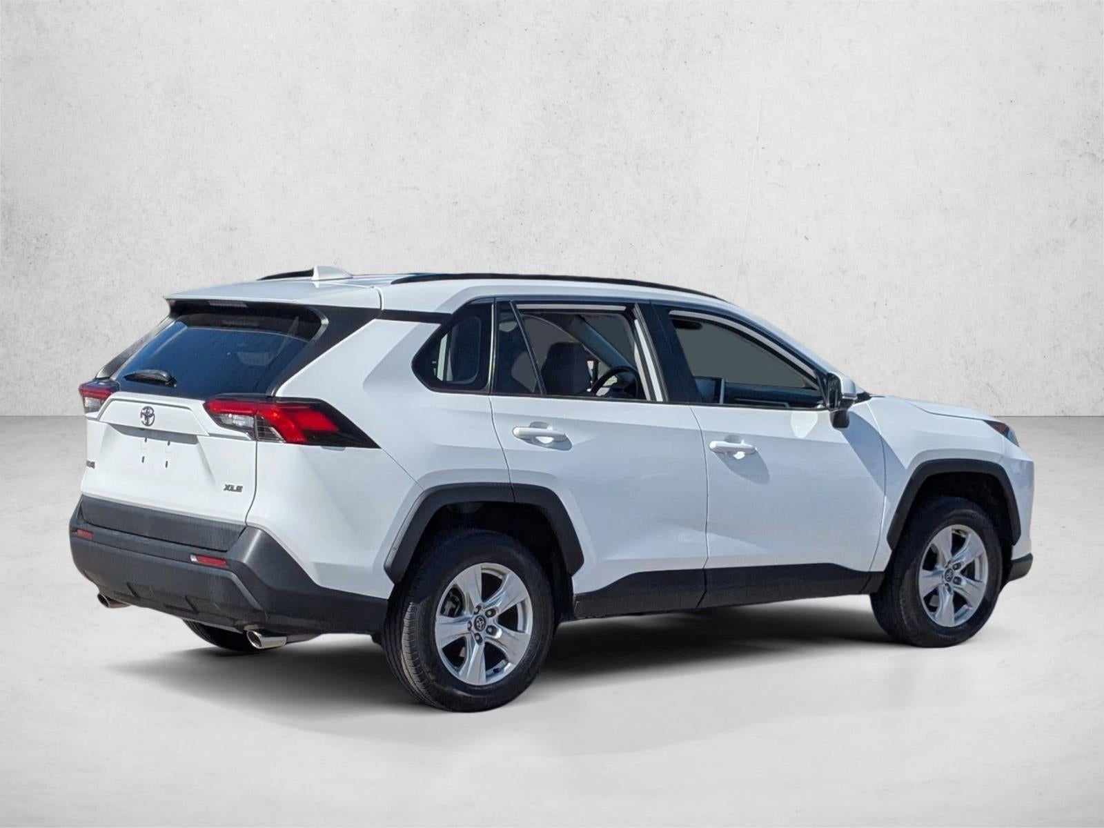 2020 Toyota RAV4 XLE FWD (GS)