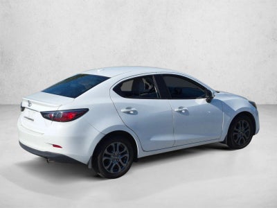 2019 Toyota Yaris Sedan LE Auto (Natl)