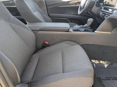 2025 Toyota Camry LE (SE)