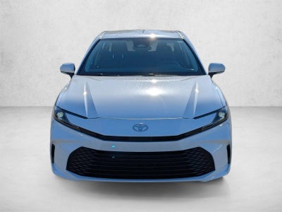 2025 Toyota Camry LE (SE)