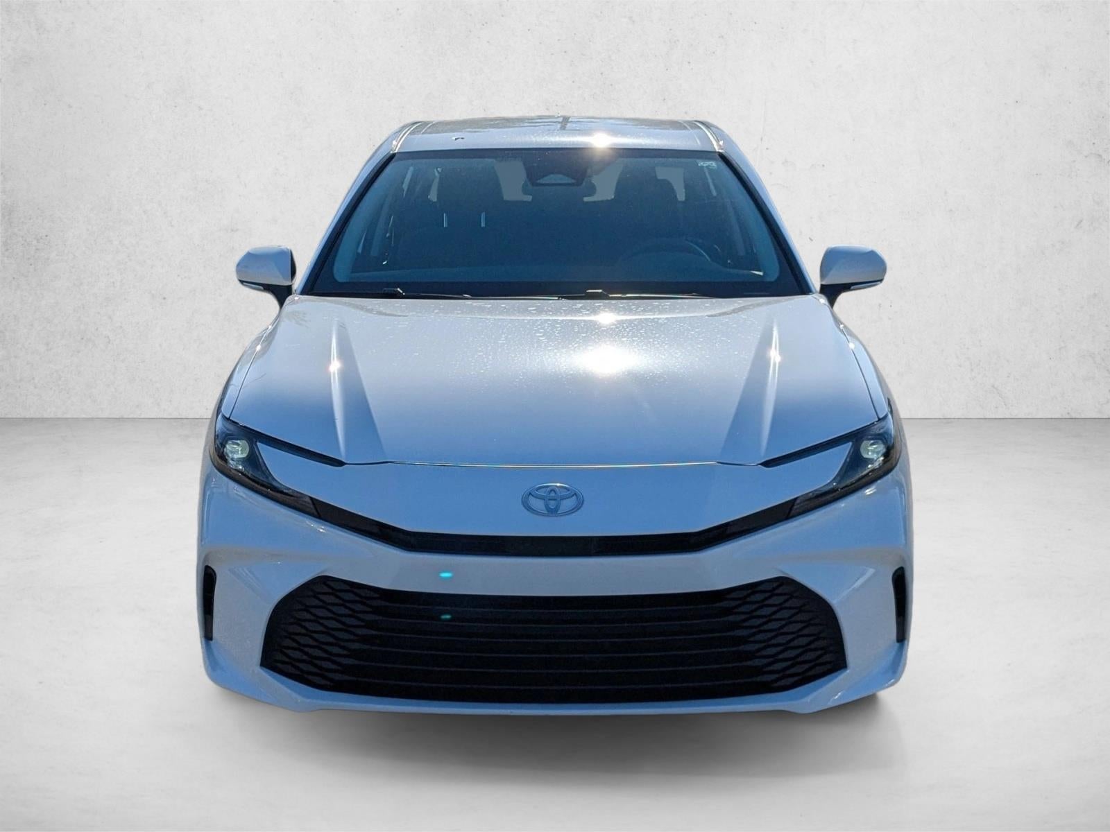 2025 Toyota Camry LE (SE)