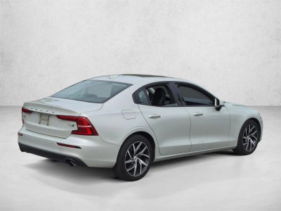 2019 Volvo S60 T6 AWD Momentum