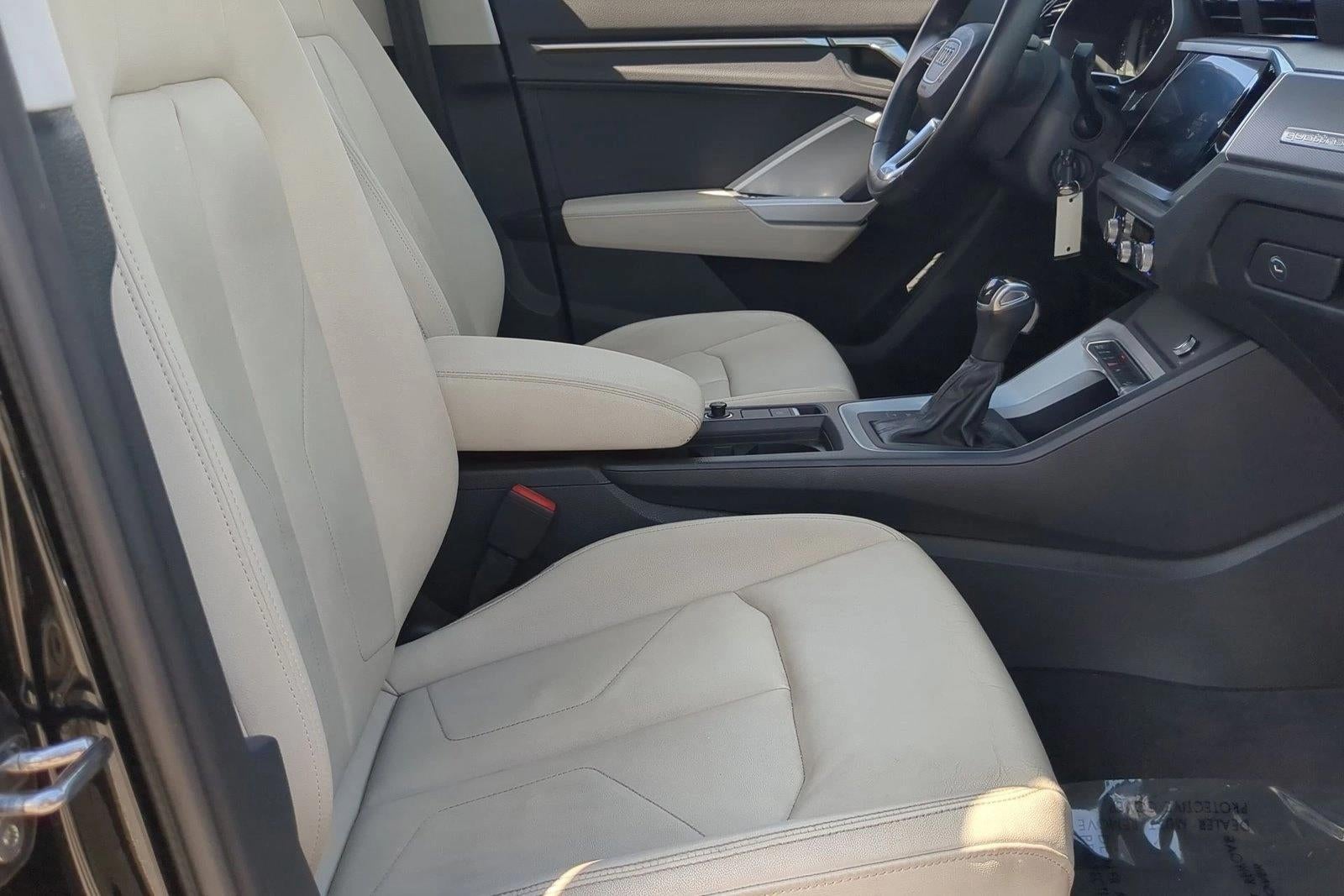 2022 Audi Q3 Premium 40 TFSI quattro