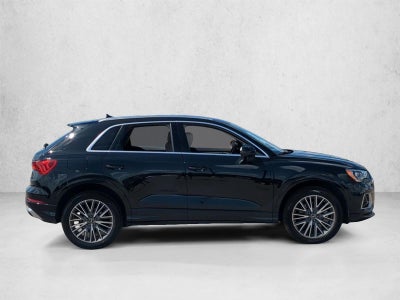 2022 Audi Q3 Premium 40 TFSI quattro