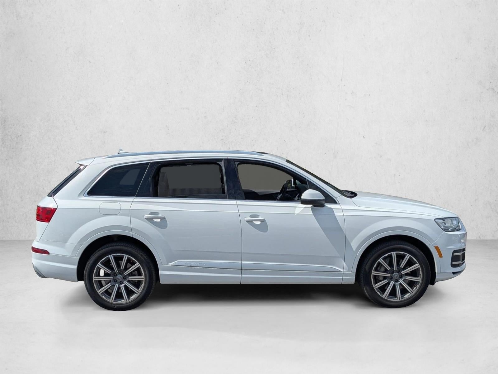 2019 Audi Q7 Premium Plus 45 TFSI quattro