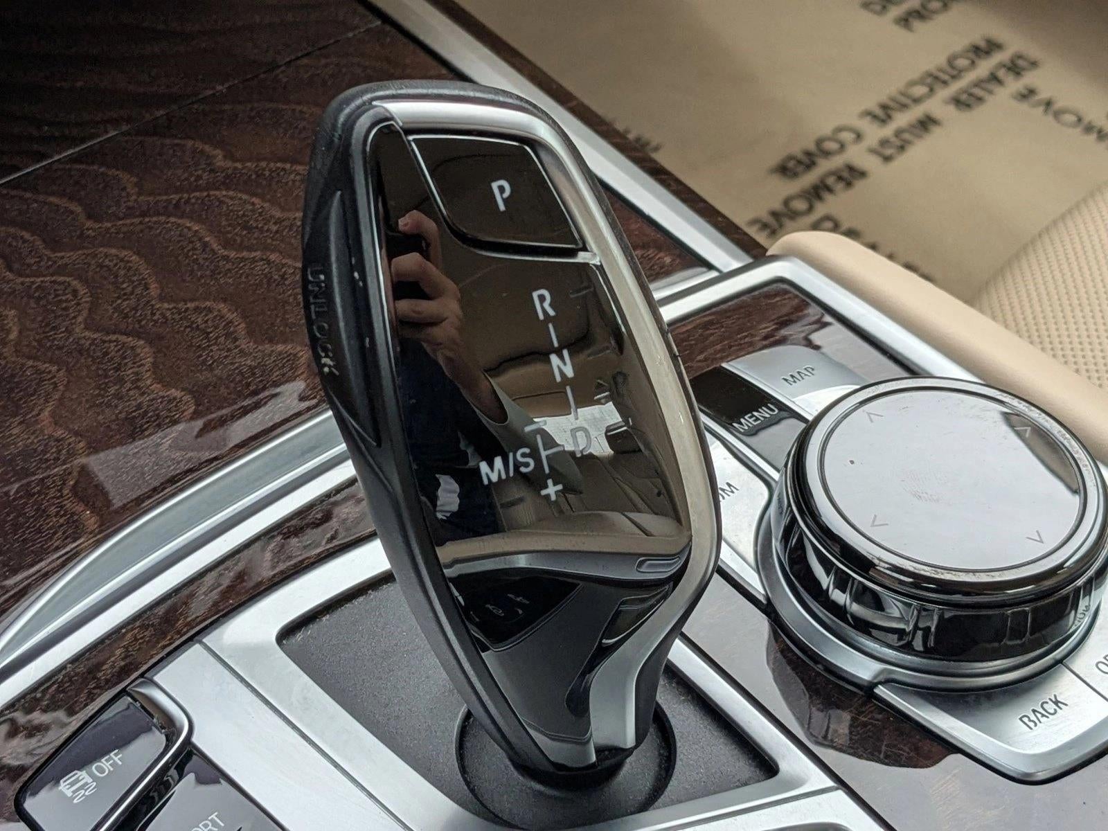2020 BMW 740i Sedan