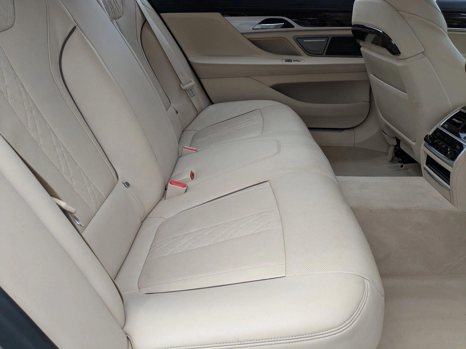 2020 BMW 740i Sedan