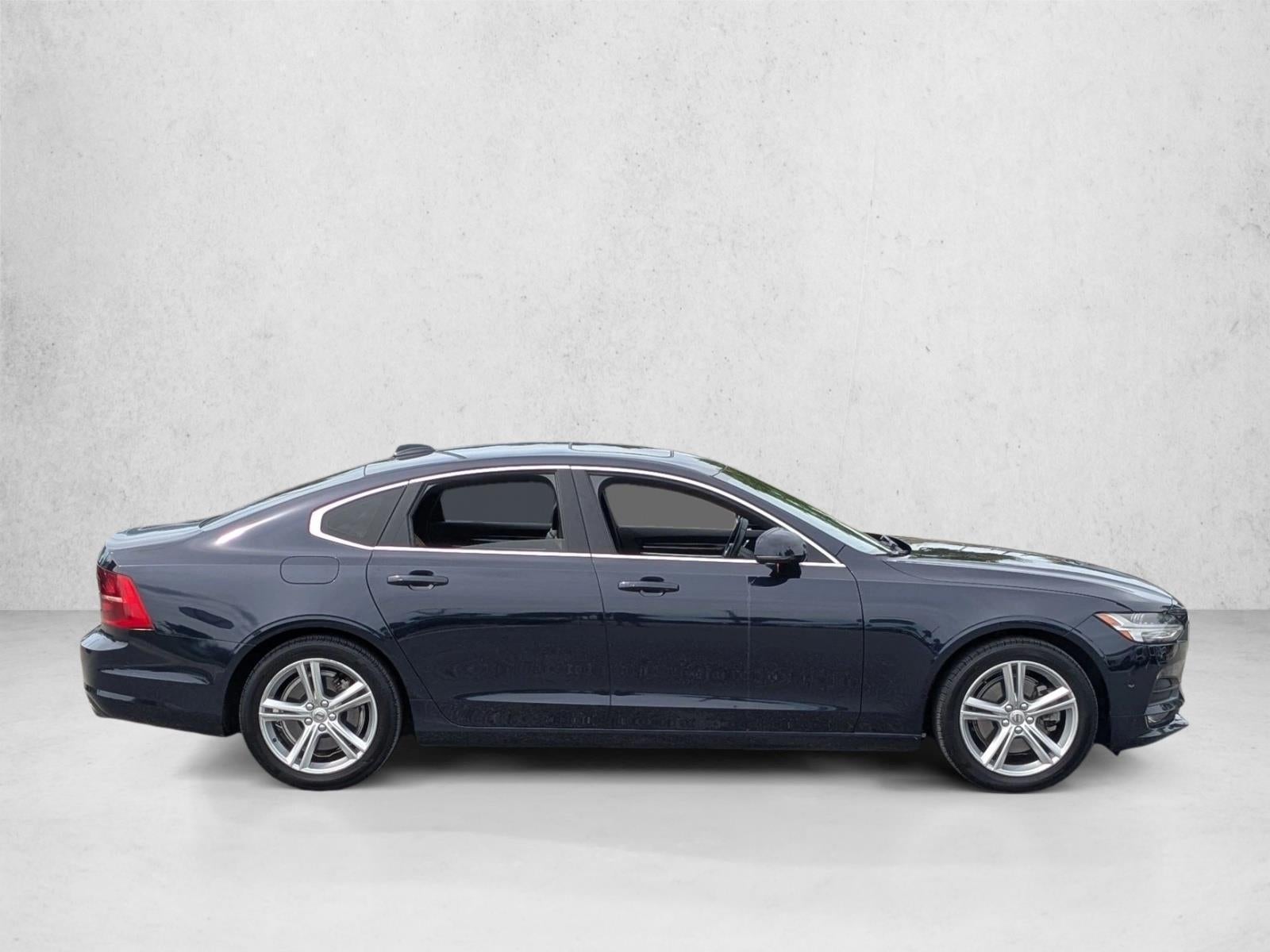 2017 Volvo S90 T5 FWD Momentum