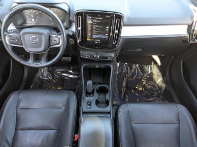 2020 Volvo XC40 T4 FWD Momentum
