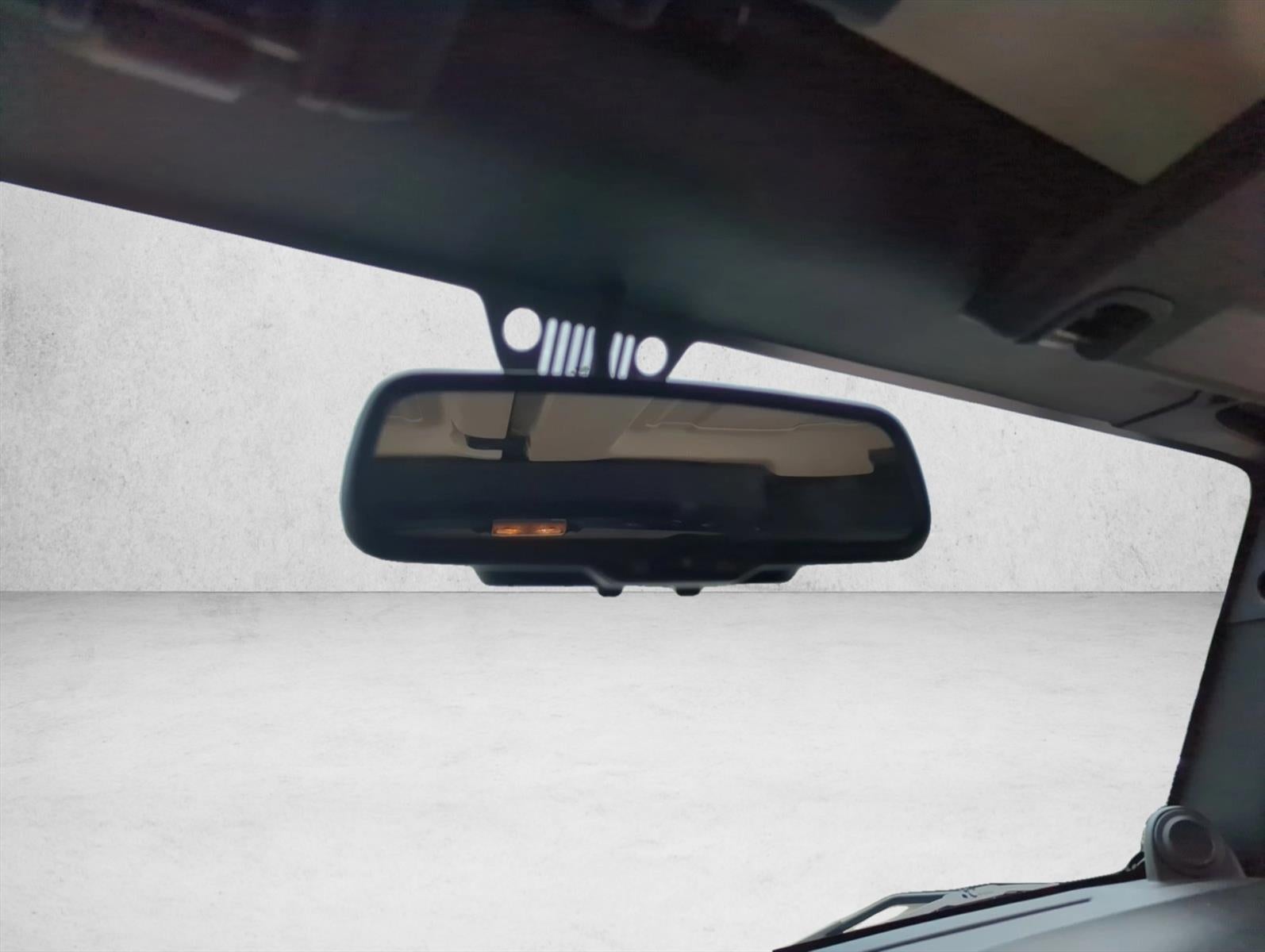 2014 Jeep Wrangler Unlimited 4WD 4dr Sahara