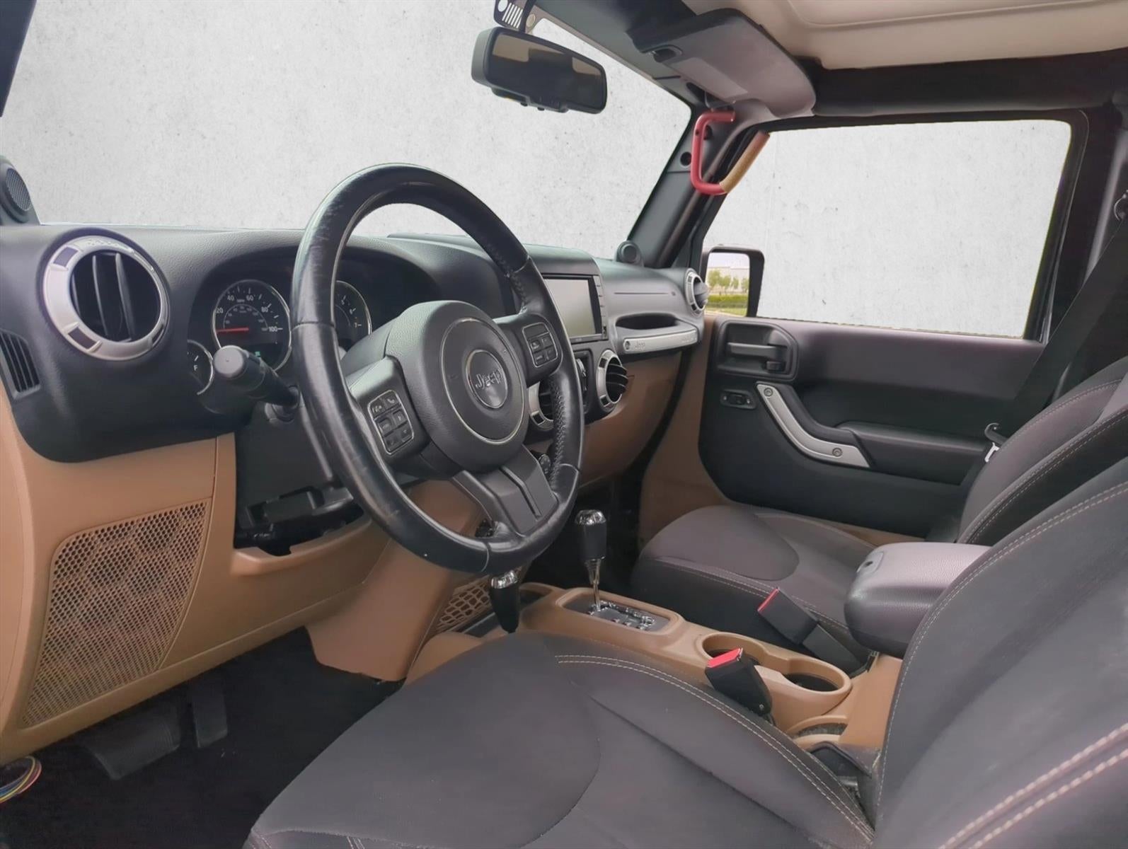 2014 Jeep Wrangler Unlimited 4WD 4dr Sahara