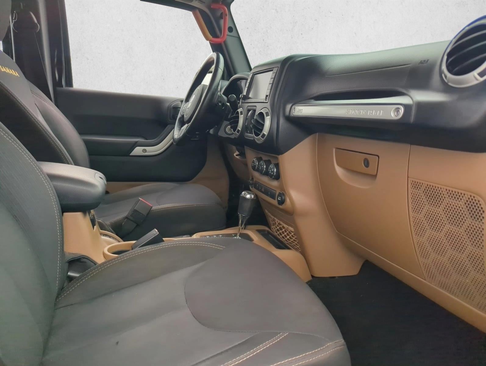 2014 Jeep Wrangler Unlimited 4WD 4dr Sahara