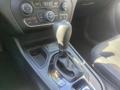 2019 Jeep Cherokee Limited FWD