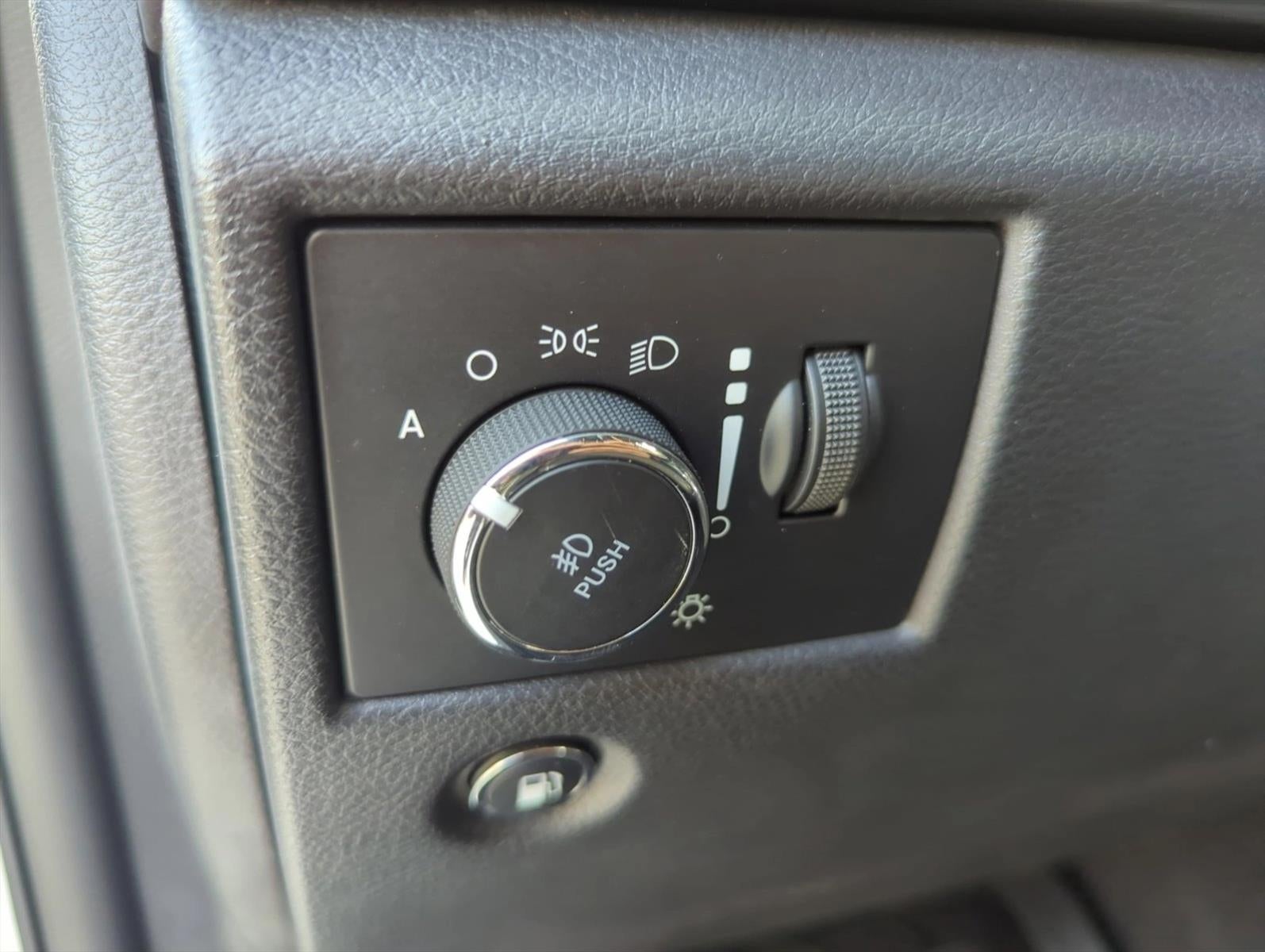 2020 Jeep Grand Cherokee Altitude 4x2