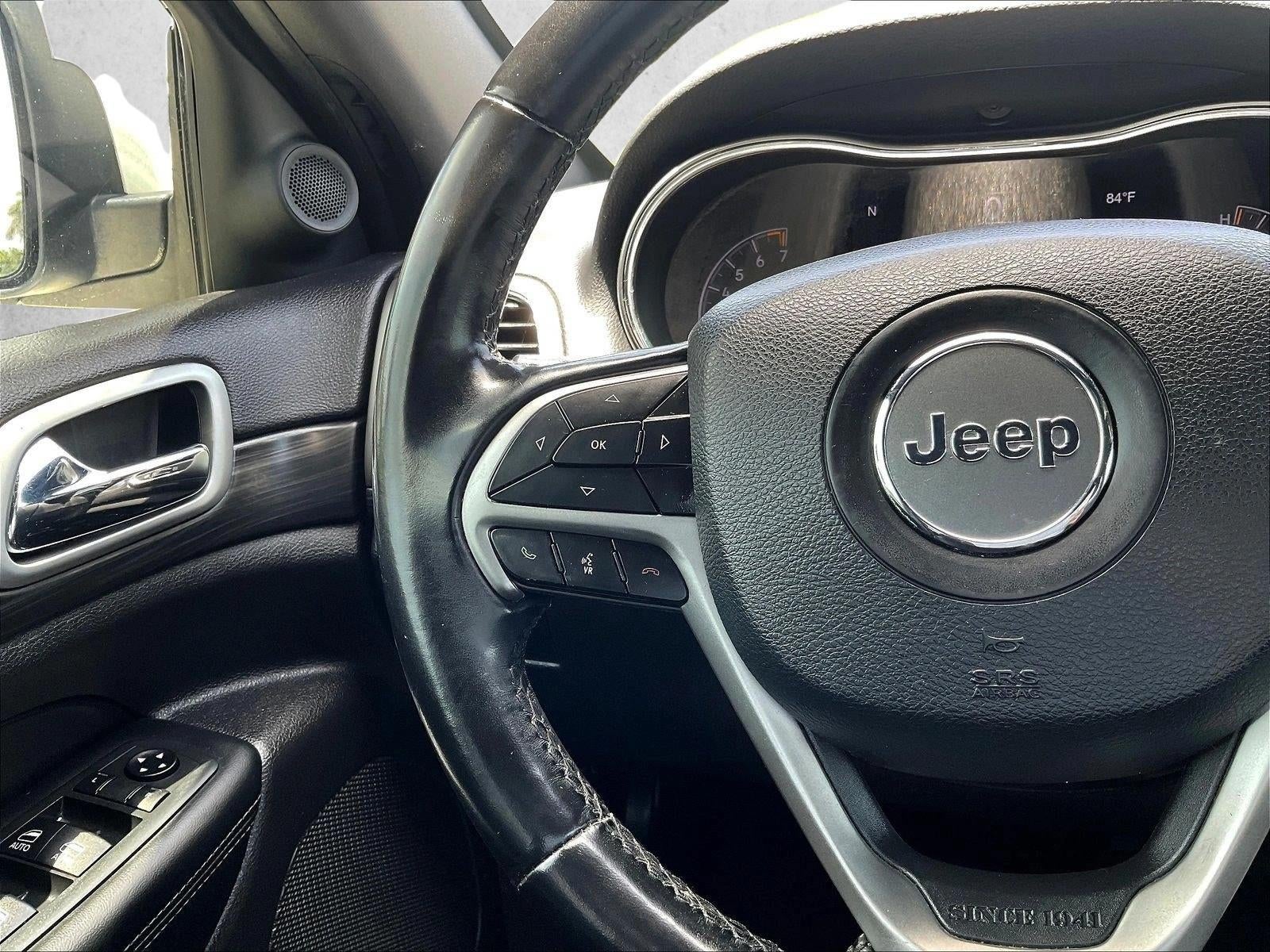 2020 Jeep Grand Cherokee Laredo E 4x2