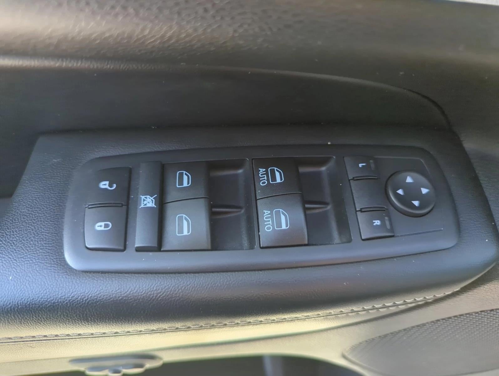 2017 Jeep Grand Cherokee Limited 4x2