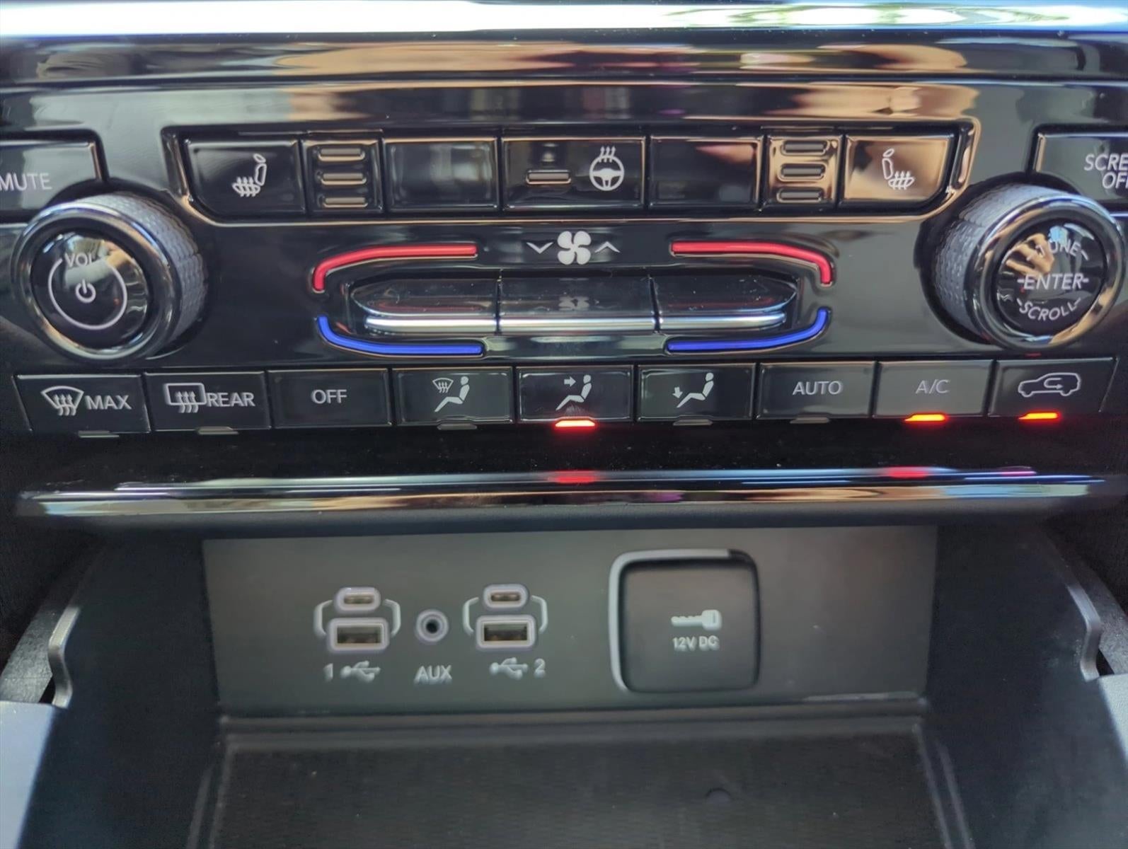 2025 Jeep Grand Cherokee Laredo 4x2