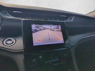 2025 Jeep Grand Cherokee Laredo 4x2