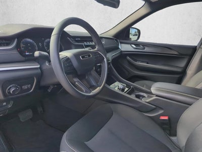 2025 Jeep Grand Cherokee Laredo 4x2