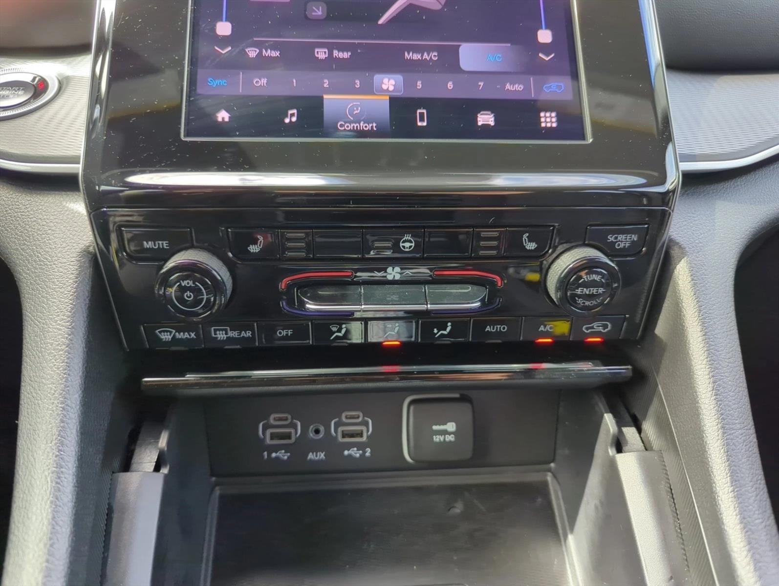2025 Jeep Grand Cherokee Laredo X 4x2