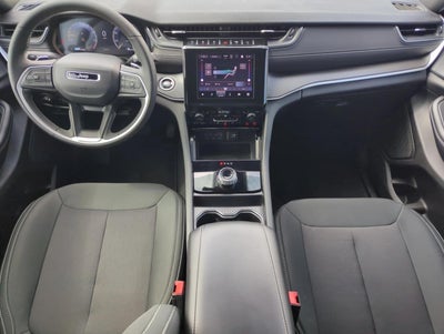2025 Jeep Grand Cherokee Laredo X 4x2