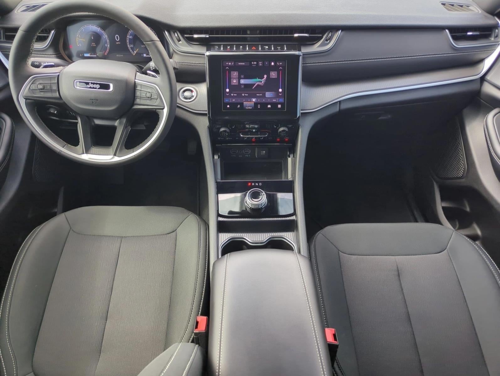 2025 Jeep Grand Cherokee Laredo X 4x2
