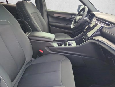 2025 Jeep Grand Cherokee Laredo X 4x2