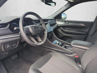 2025 Jeep Grand Cherokee Laredo X 4x2